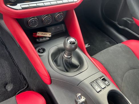 Certified 2024 Nissan Z Performance w/ Floor Mat Package image 13