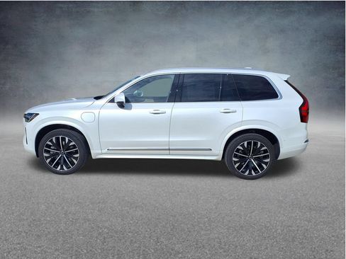 New 2026 Volvo XC90 T8 Ultra w/ Protection Package Premier AWD/4WD image 4