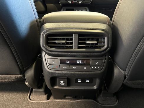 New 2026 Honda Pilot Black Edition image 19