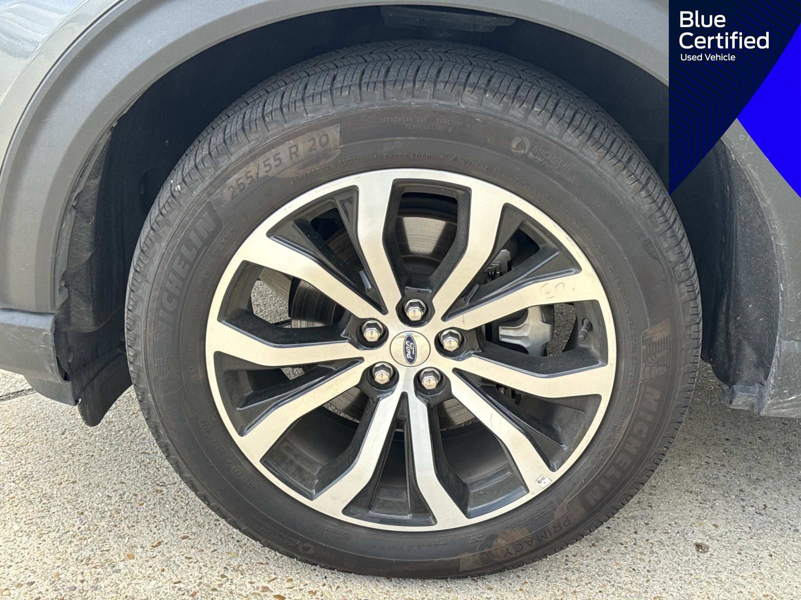 Certified 2025 Ford Explorer ST-Line AWD/4WD image 7