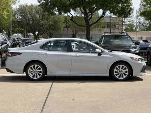 Certified 2023 Toyota Camry LE image 3