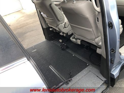 Used 2014 Honda Odyssey EX-L image 24