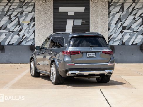 Used 2023 Mercedes-Benz Maybach GLS 600 4MATIC image 12