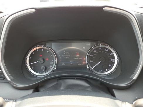 Used 2023 Toyota Highlander XLE AWD/4WD image 15