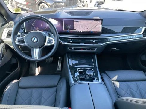 Used 2026 BMW X5 xDrive40i w/ M Sport Package AWD/4WD image 12