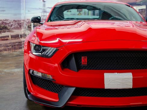 Used 2016 Ford Mustang Shelby GT350R w/ GT350R Equipment Group 920A image 11