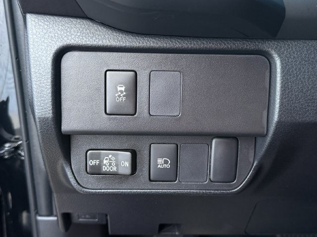 Used 2023 Toyota Tacoma SR AWD/4WD image 22