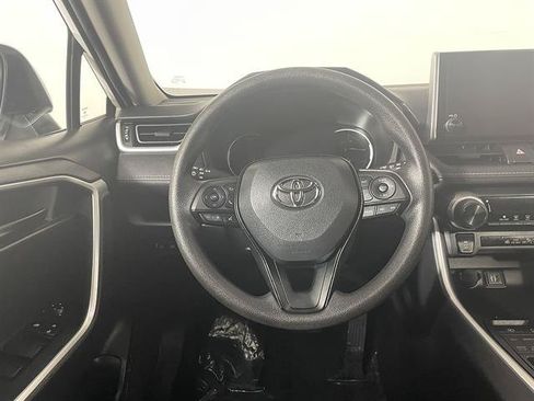 Used 2023 Toyota RAV4 LE AWD/4WD image 13