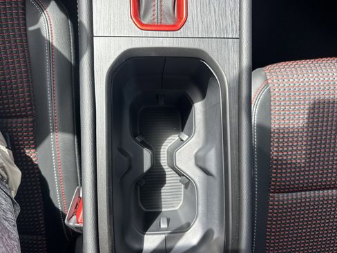 New 2026 Nissan Kicks SR FWD image 21