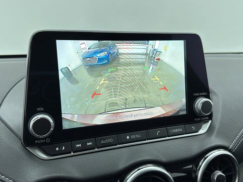 Used 2025 Nissan Sentra SV image 11