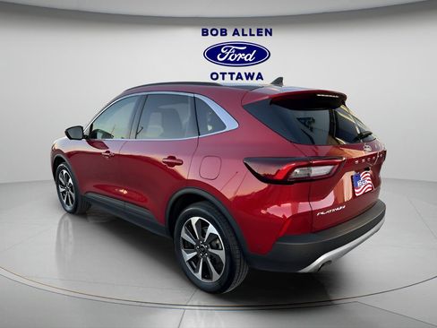 Used 2023 Ford Escape Platinum w/ Premium Technology Package image 3