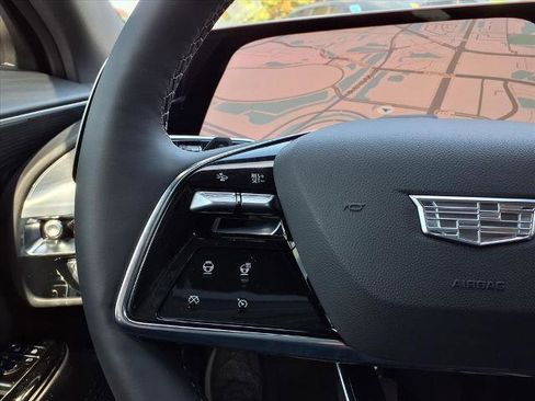 New 2026 Cadillac Lyriq Luxury RWD image 17