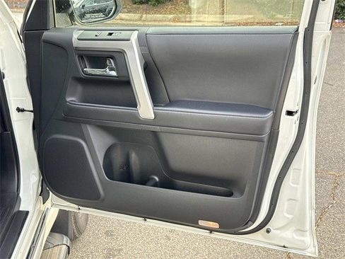 Used 2023 Toyota 4Runner Limited image 8
