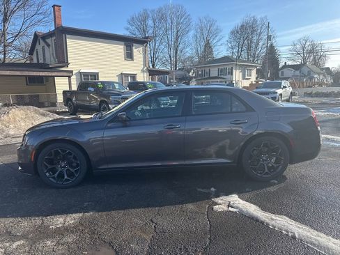 Used 2020 Chrysler 300 S image 2