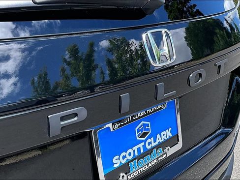 Used 2025 Honda Pilot Touring image 26