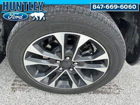 Used 2023 Jeep Grand Cherokee Overland w/ Luxury Tech Group IV image 8