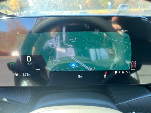 New 2026 Chevrolet Equinox LT w/ Convenience Package II image 9