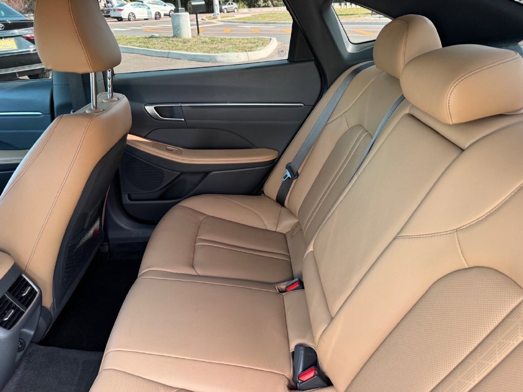 Used 2023 Hyundai Sonata Limited FWD image 11