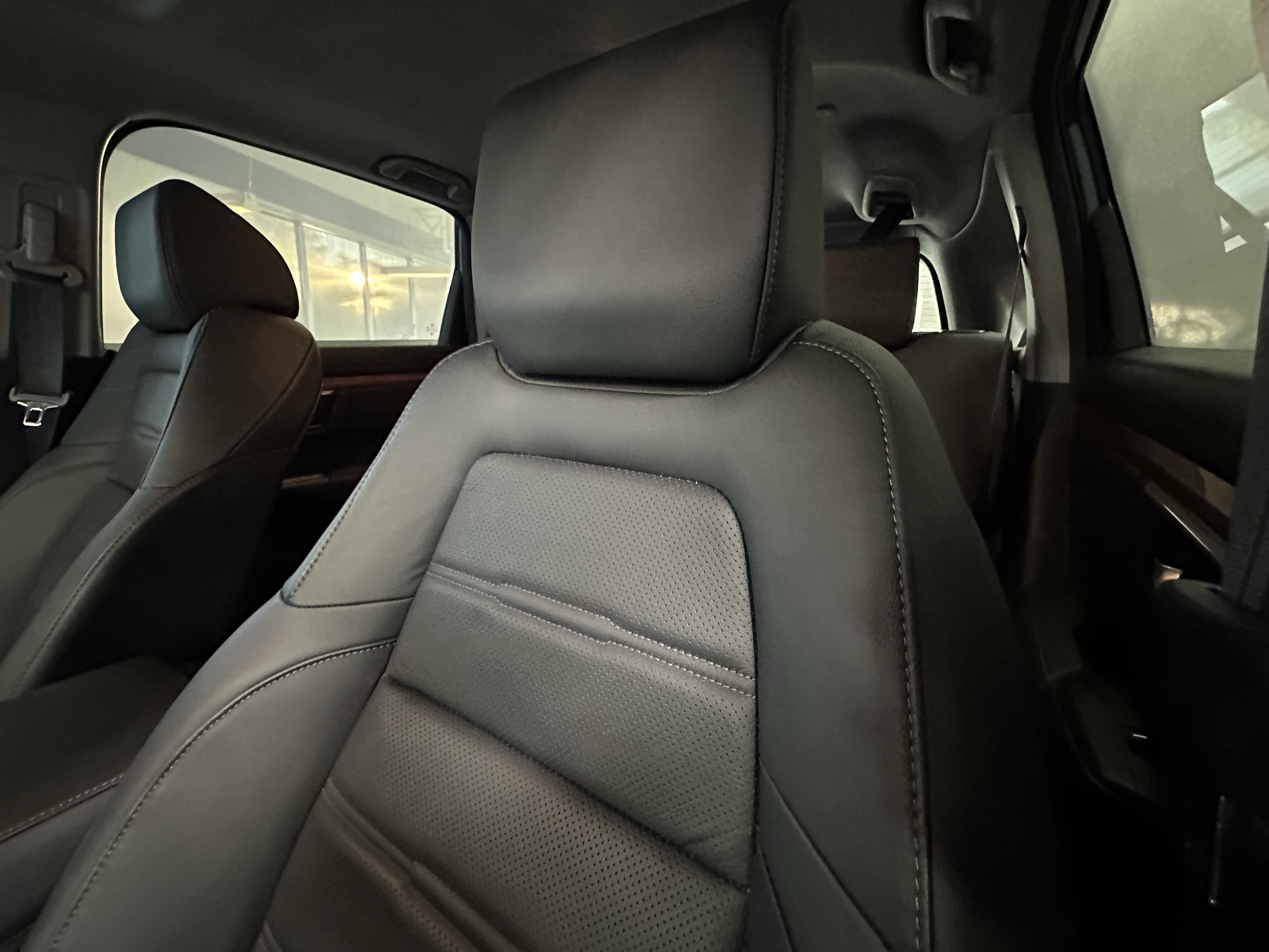 Used 2022 Honda CR-V EX-L image 10