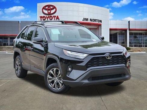 Used 2025 Toyota RAV4 XLE Premium AWD/4WD image 1