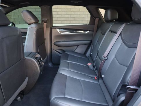 Used 2021 Cadillac XT5 Premium Luxury FWD image 21