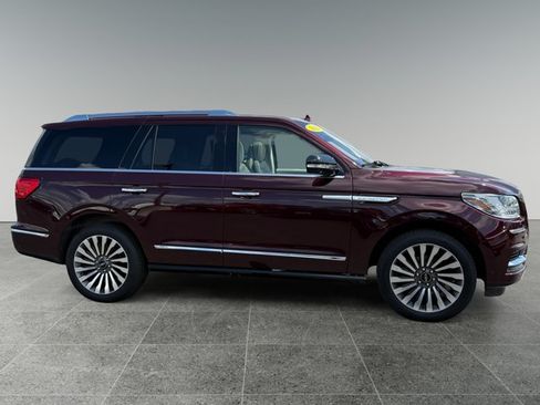 Used 2019 Lincoln Navigator Reserve AWD/4WD image 6