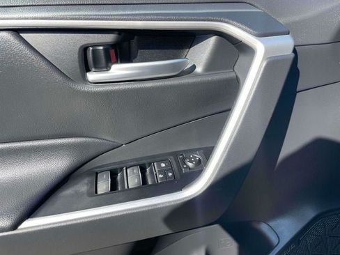 Certified 2025 Toyota RAV4 XLE AWD/4WD image 19