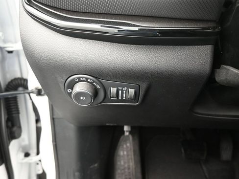 New 2026 Jeep Compass Limited image 34