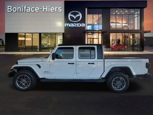 Used 2020 Jeep Gladiator Overland image 4