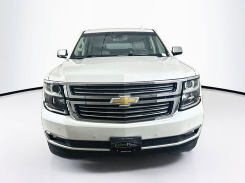 Used 2017 Chevrolet Suburban Premier AWD/4WD image 2