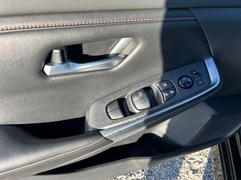 Used 2023 Nissan Sentra SR image 32