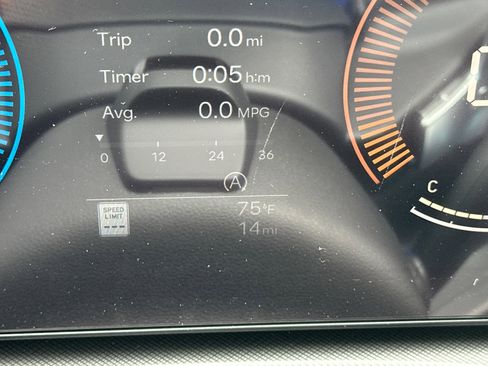 New 2025 Hyundai Santa Fe SEL image 23