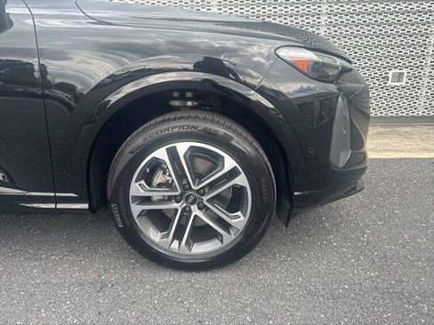 Certified 2025 Audi Q5 Premium Plus w/ Premium Plus AWD/4WD image 6