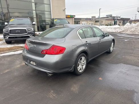 Used 2013 INFINITI G37 x w/ Premium Pkg image 5