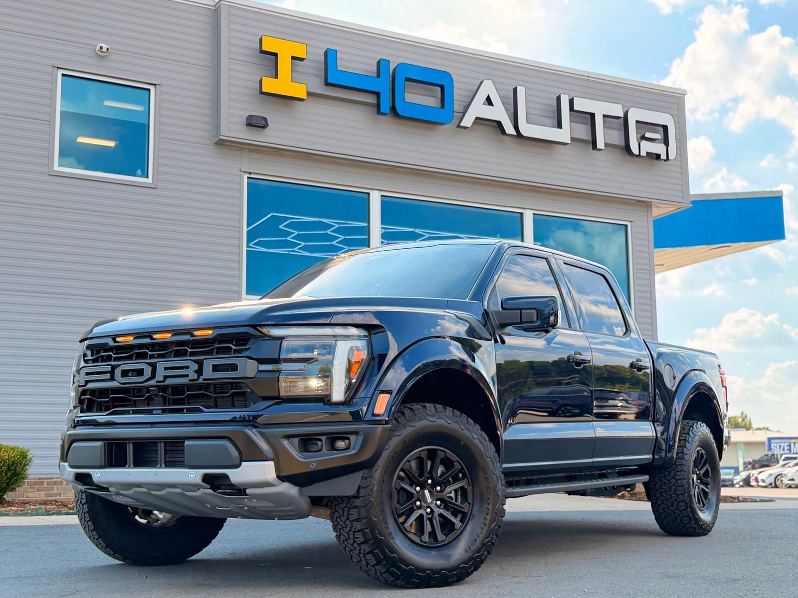 Used 2025 Ford F150 Raptor AWD/4WD image 1