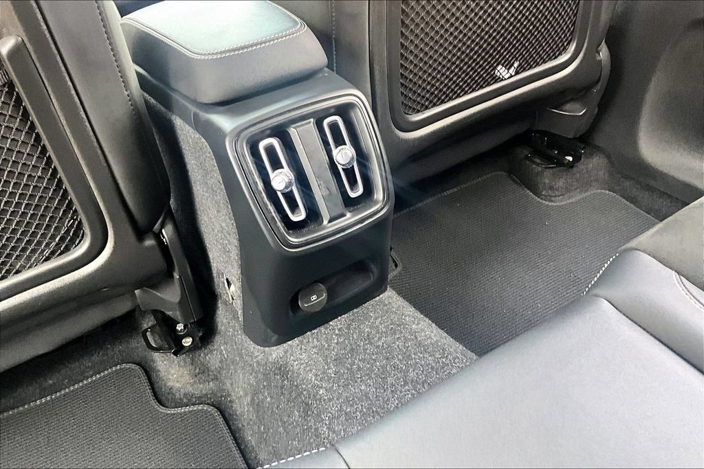Certified 2023 Volvo C40 P8 Recharge Plus w/ Protection Package Premier AWD/4WD image 31