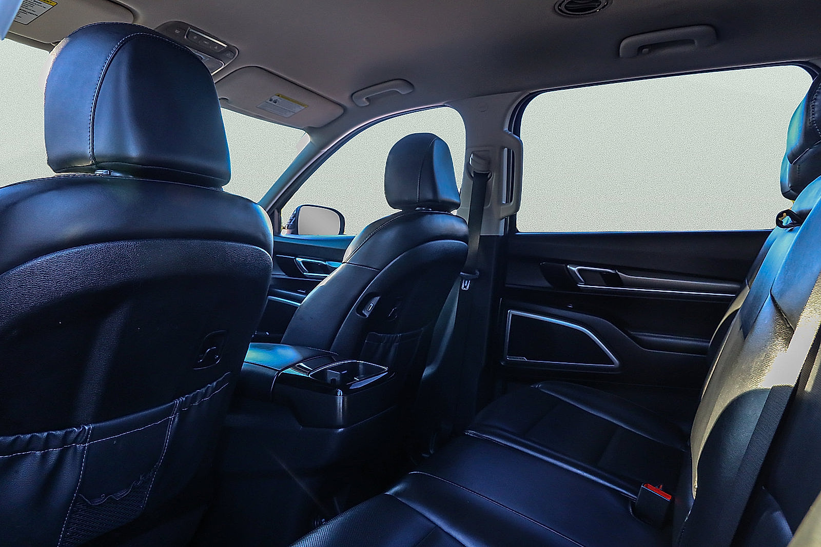 Certified 2022 Kia Telluride LX FWD image 23
