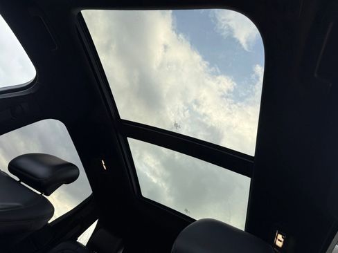 Used 2019 Lincoln Nautilus Reserve image 3