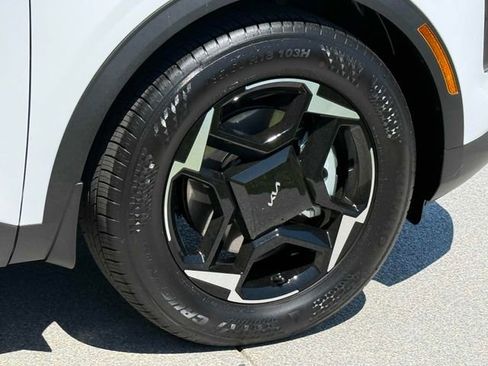 New 2026 Kia Sportage EX image 5
