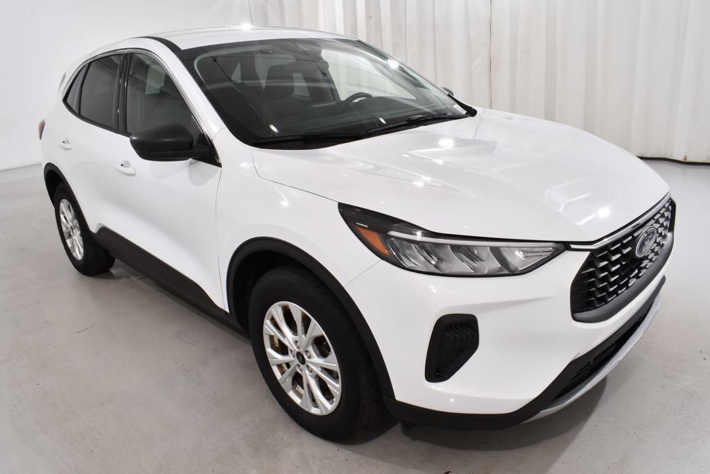 Used 2023 Ford Escape Active AWD/4WD image 5