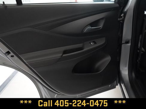 Used 2025 Buick Envista Avenir FWD image 29