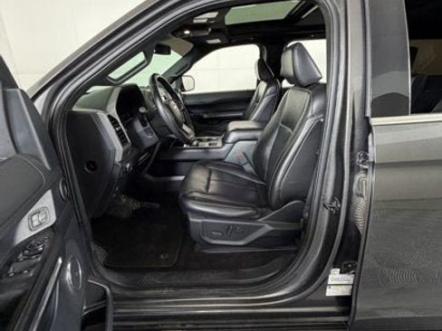 Used 2021 Ford Expedition XLT RWD image 10