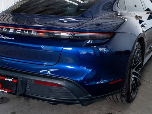Used 2021 Porsche Taycan image 29