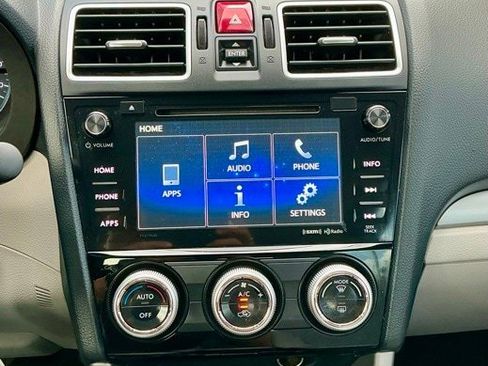 Used 2018 Subaru Forester 2.5i Premium image 18