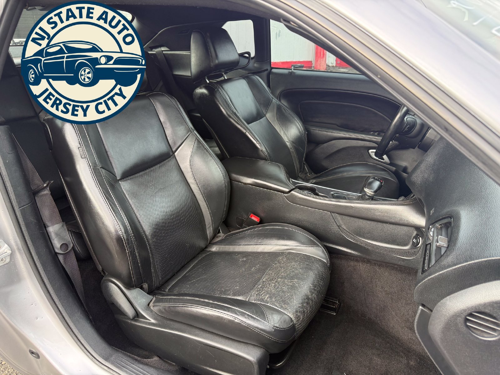 Used 2015 Dodge Challenger SXT Plus RWD image 4