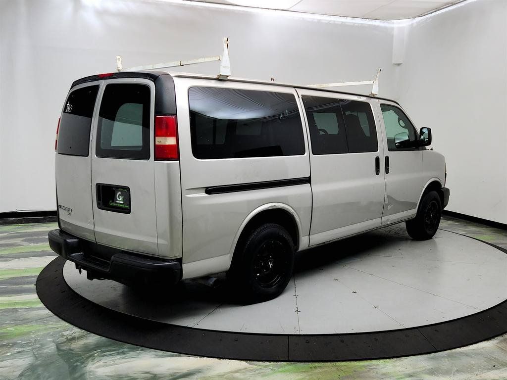 Used 2007 Chevrolet Express 1500 AWD Passenger w/ LT Preferred Equipment Group image 5