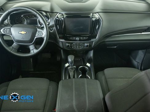 Used 2023 Chevrolet Traverse LT w/ LPO, Floor Liner Package AWD/4WD image 32