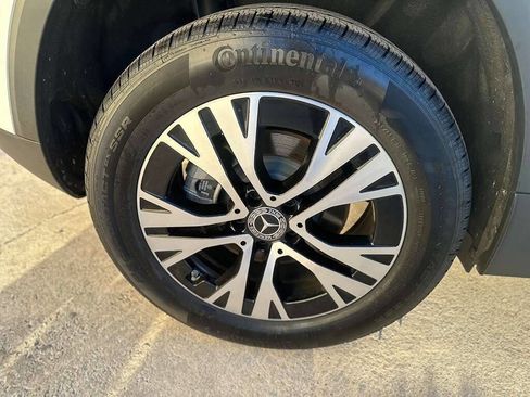 Used 2025 Mercedes-Benz GLA 250 4MATIC image 18