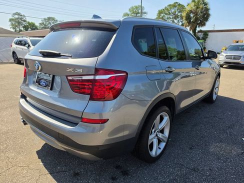 Used 2017 BMW X3 sDrive28i RWD image 3