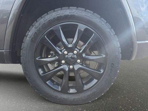 Used 2019 Jeep Grand Cherokee Altitude image 35